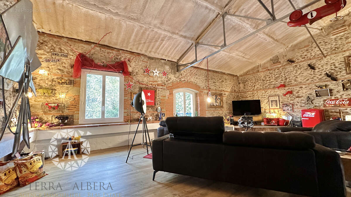 Maison à SAINT-GENIS-DES-FONTAINES