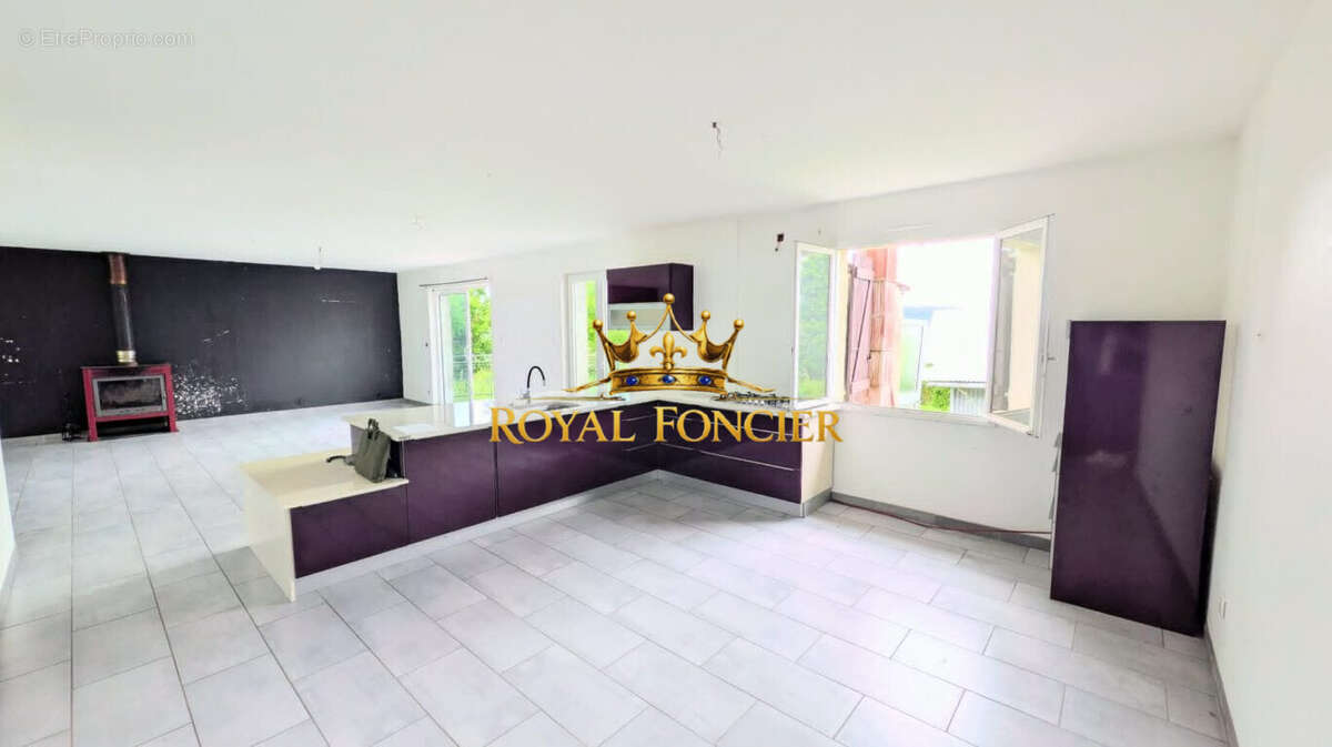 Maison 115 m² à Lesigny  - photo 6