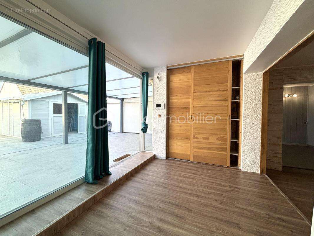 Appartement à LA VILLE-DU-BOIS