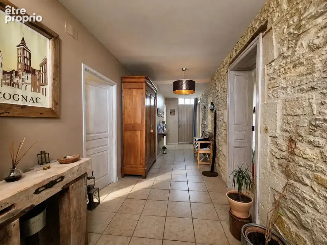 Propriété de 10 pièces de 460 m² à Mérignac - photo 8