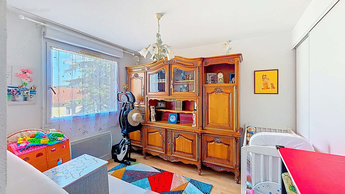 Appartement à PERIGNAT-LES-SARLIEVE
