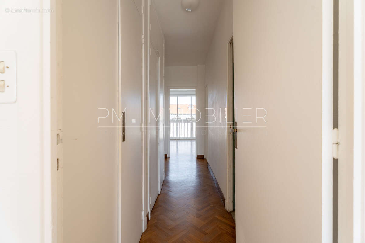 Appartement à MARSEILLE-8E