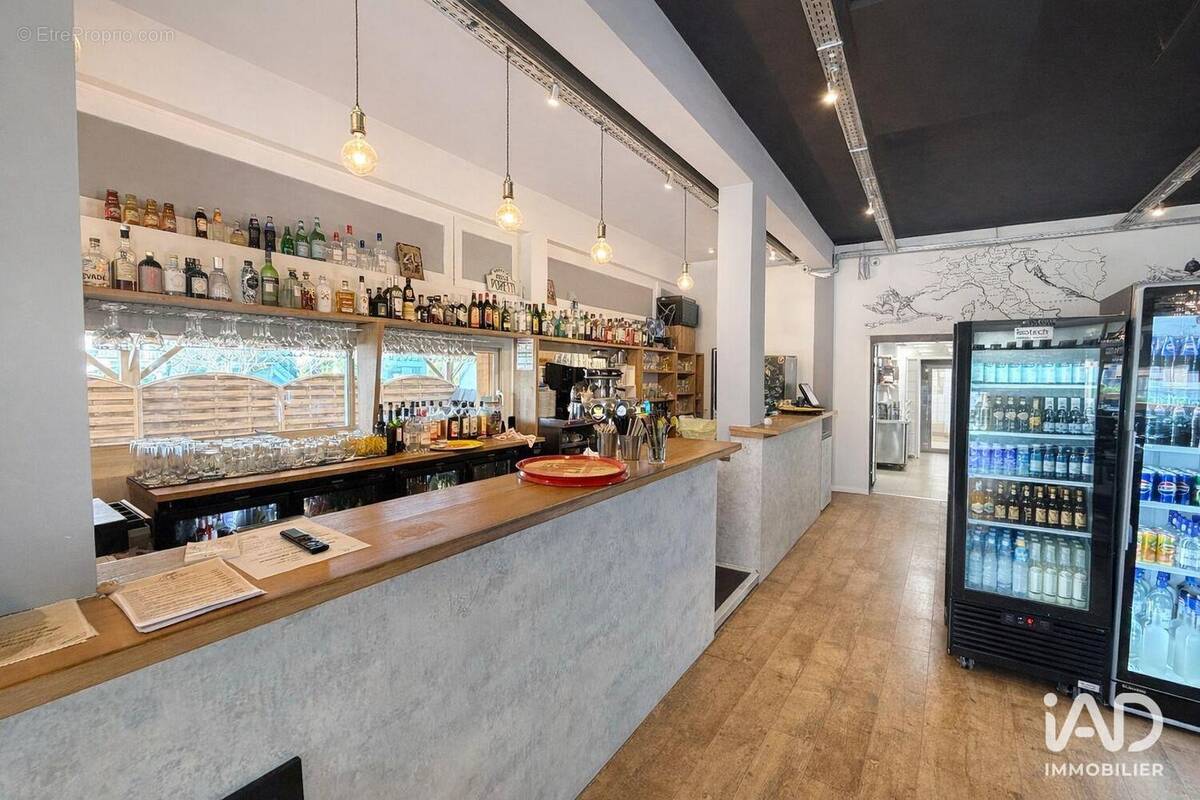 Photo 1 - Commerce à GUJAN-MESTRAS