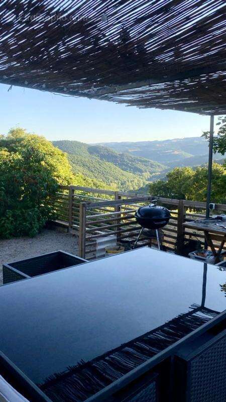 Maison à SAINT-BEAUZELY