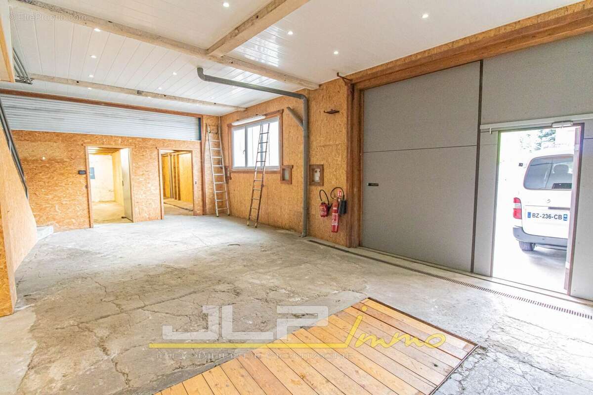 Commerce 171 m² à Megeve  - photo 6