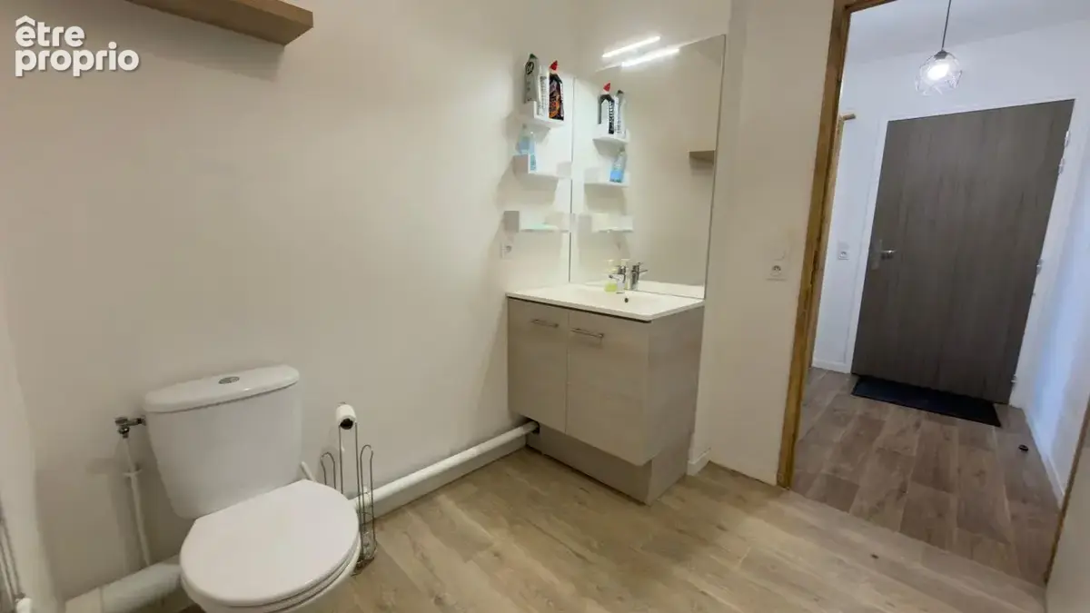 Immeuble de standing F2 avec extérieur et parking - photo 7