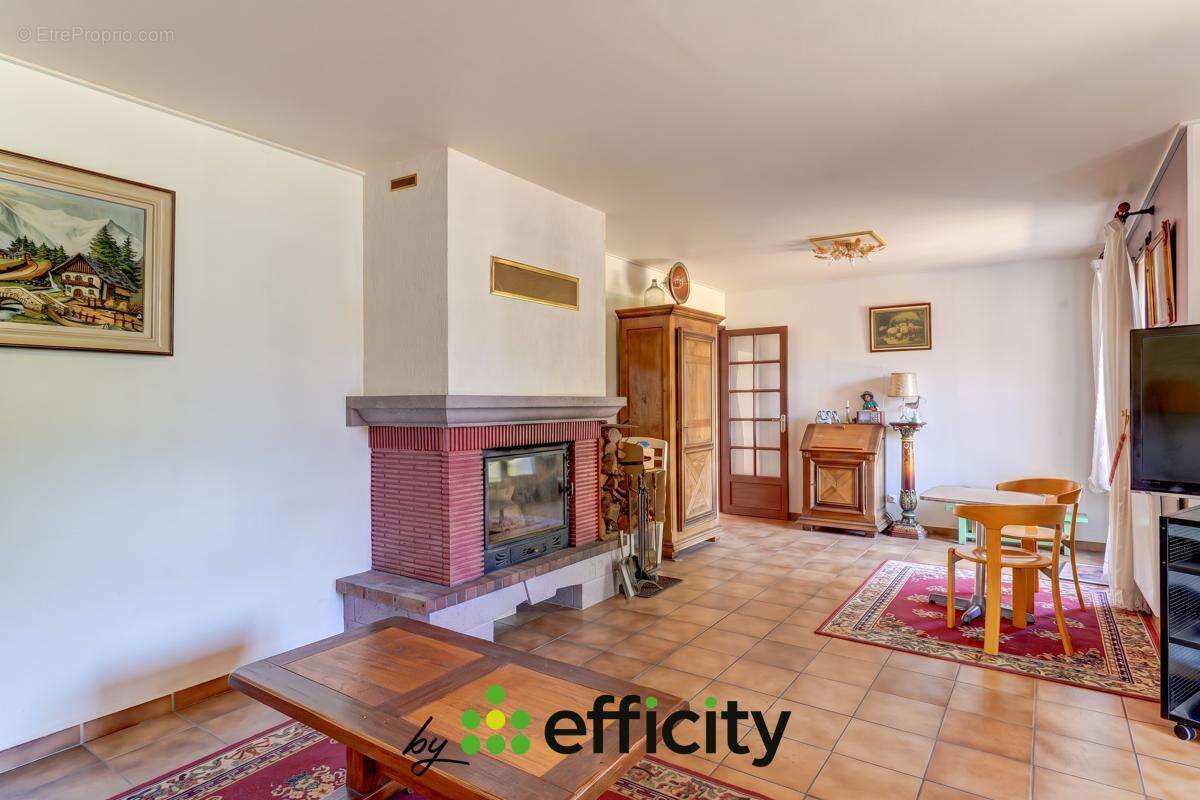 Maison 119 m² à Saint-Priest  - photo 5