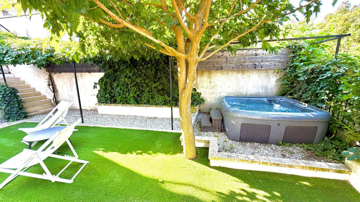 Maison à SORGUES