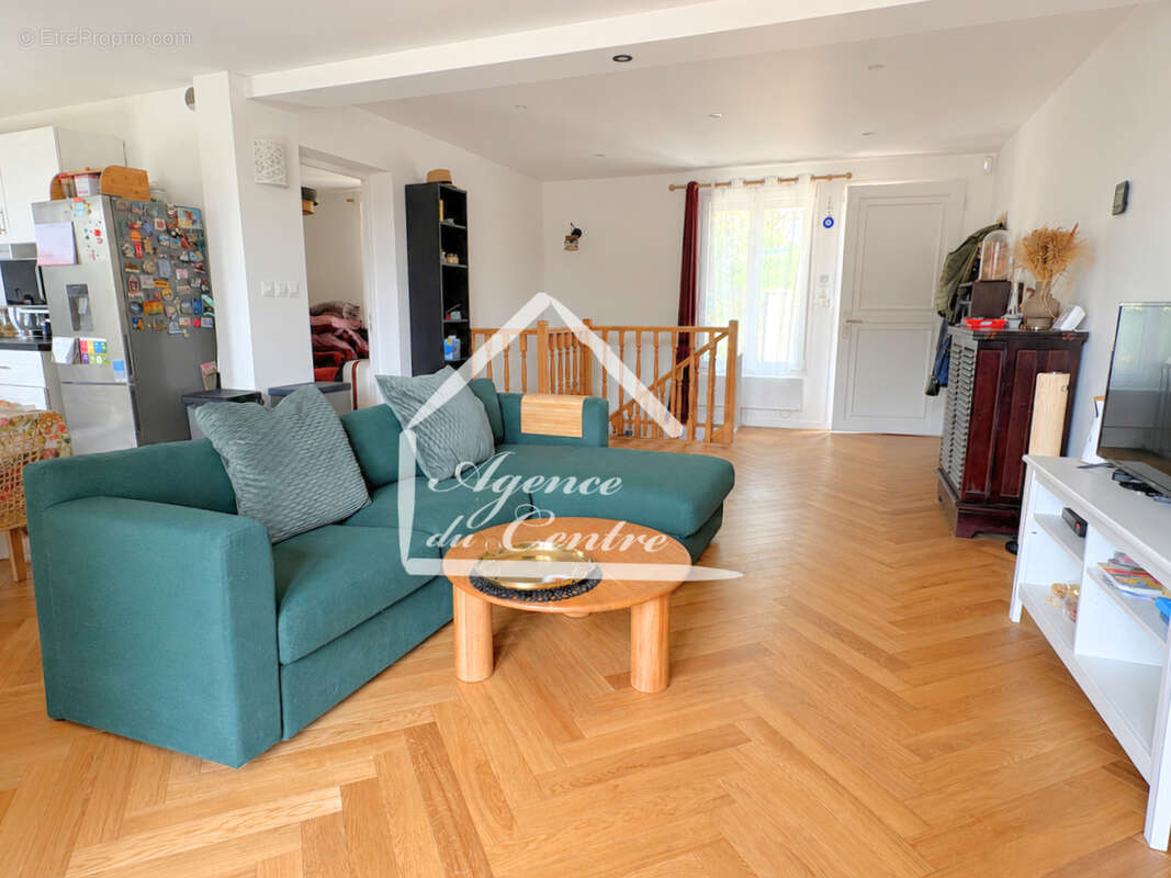 Maison rénovée de 115 m² - photo 2