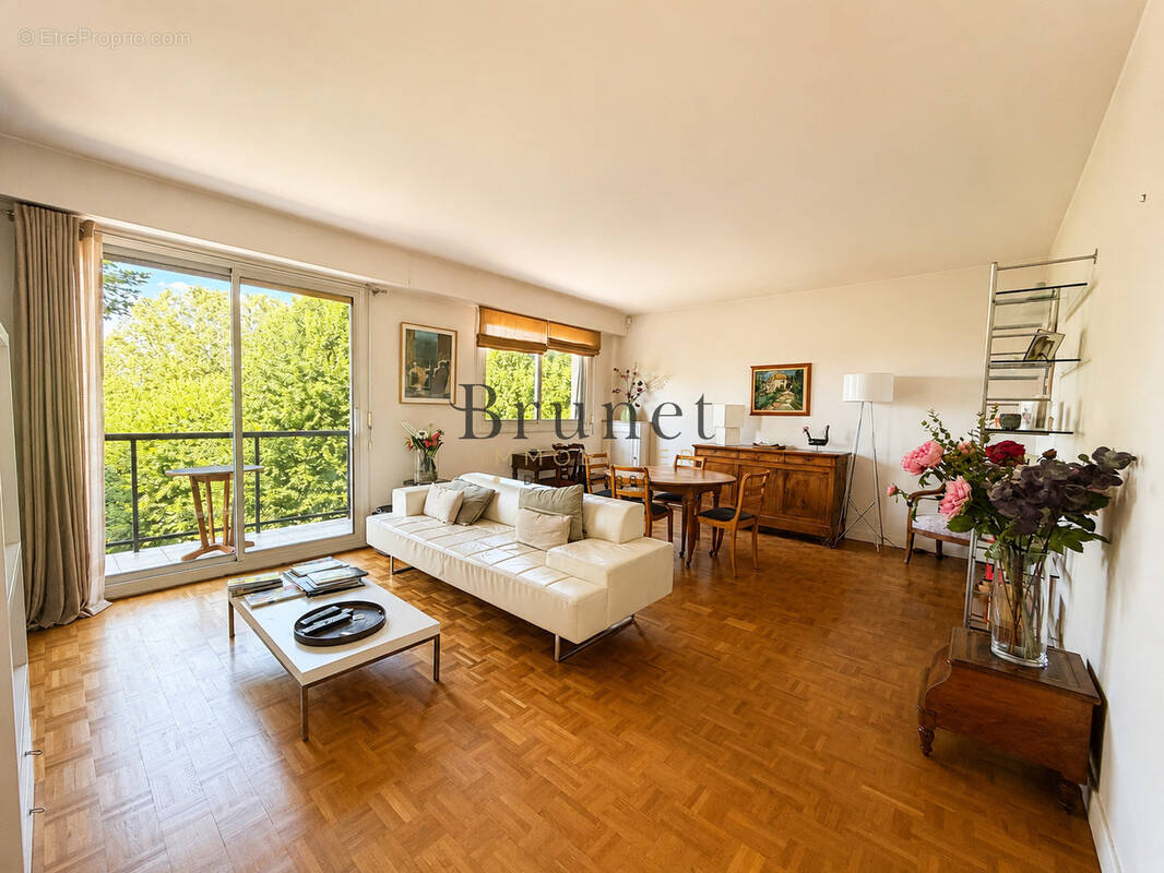 Appartement à SAINT-MAUR-DES-FOSSES