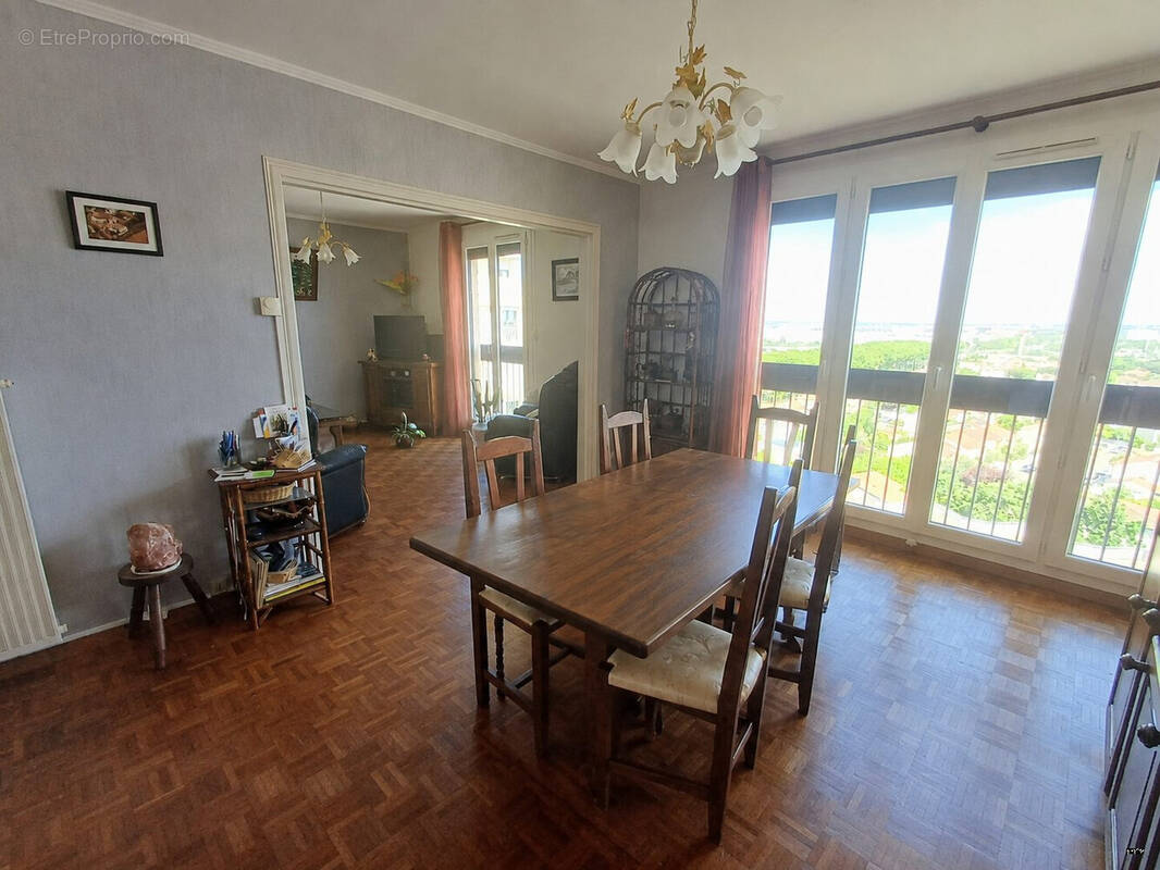 Appartement à COLOMIERS