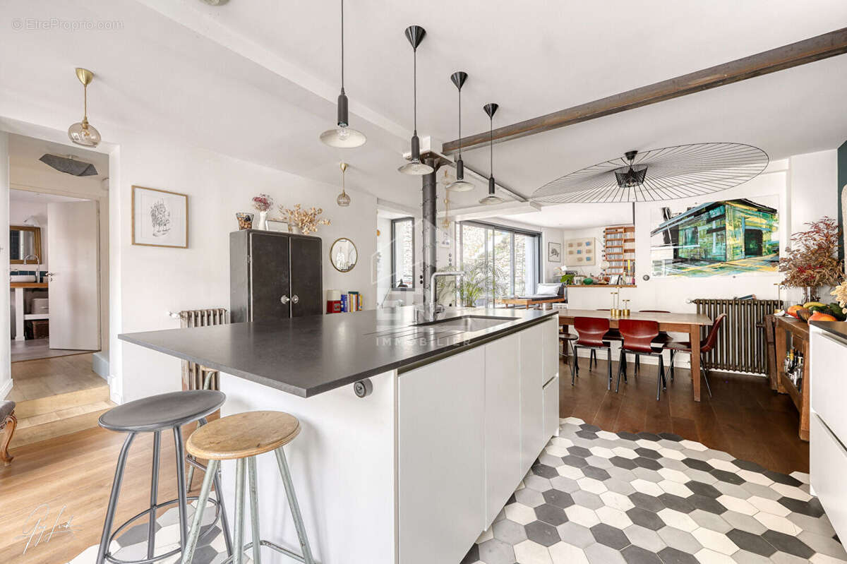 Maison à VILLE-D'AVRAY