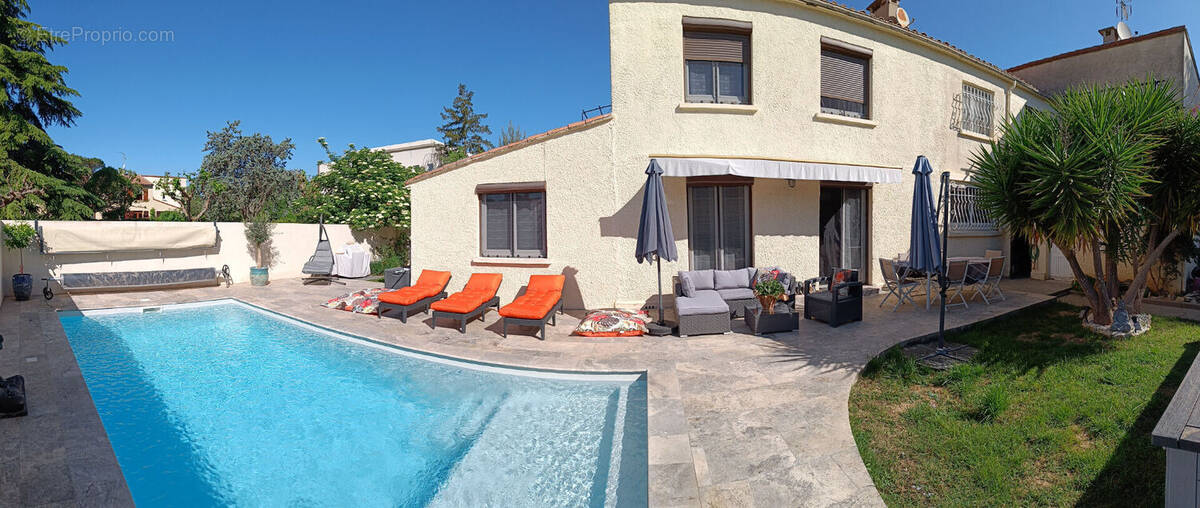 Maison à NIMES