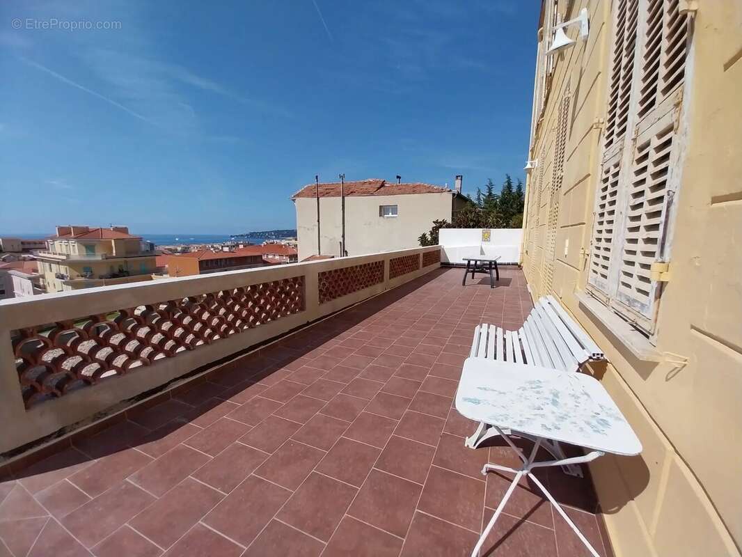 Appartement à MENTON