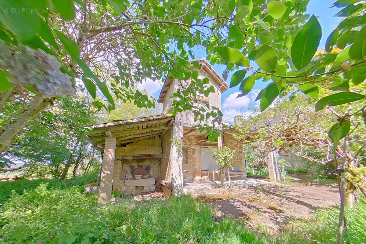 Maison à MOLIERES