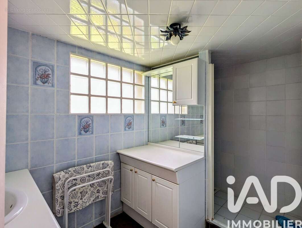 Photo 5 - Maison à TROISSEREUX
