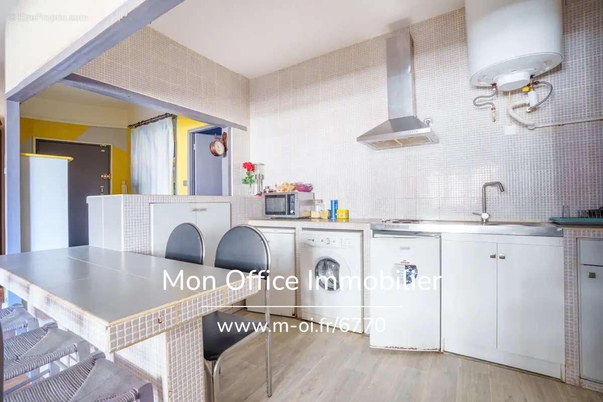Appartement à MARSEILLE-1E