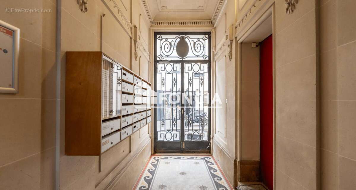 Appartement à PARIS-18E