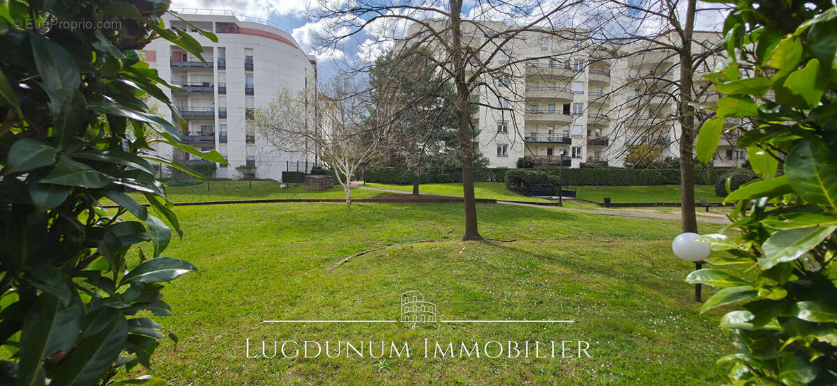Appartement à LYON-9E