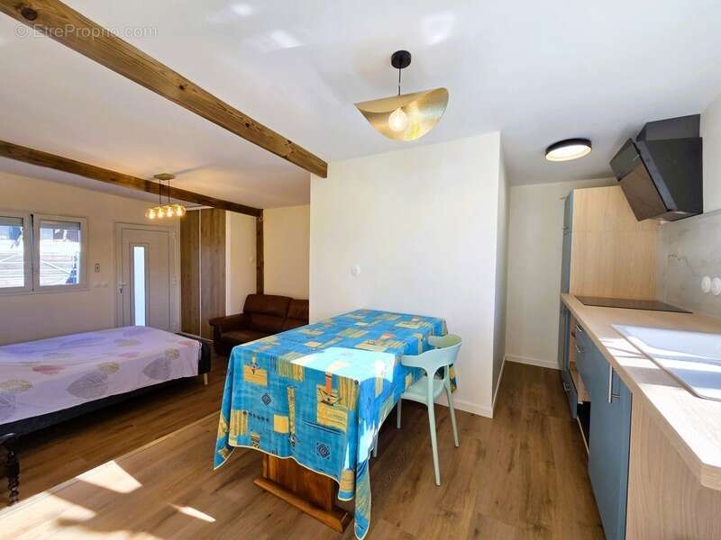 Maison T4 rénovée + studio indépendant neuf – Vue océan – Plateau Caillou - photo 11