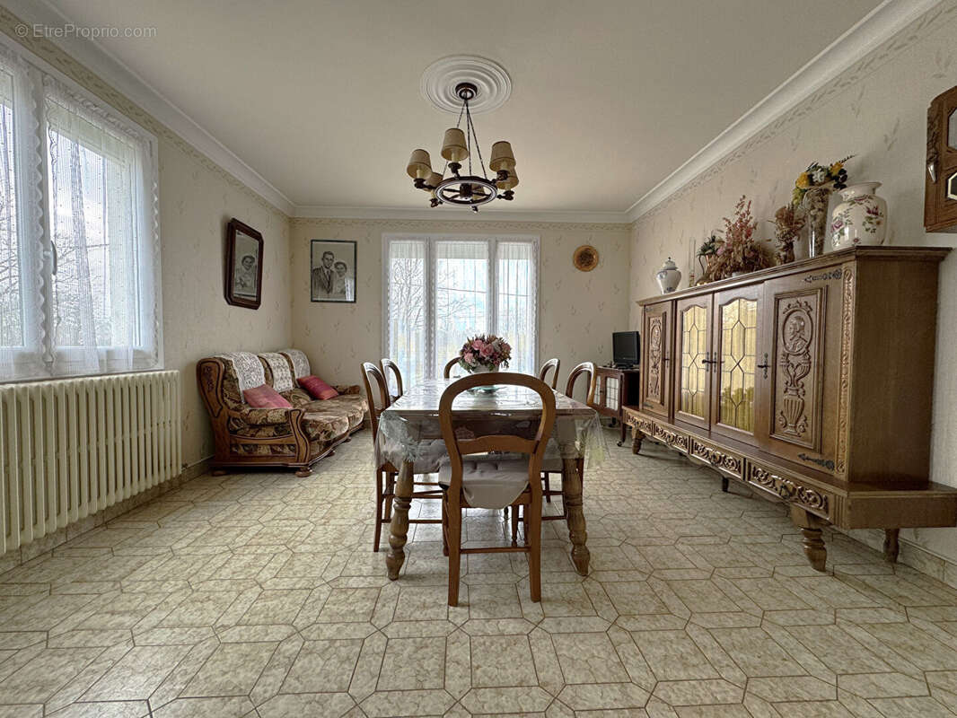 Maison à AIZENAY