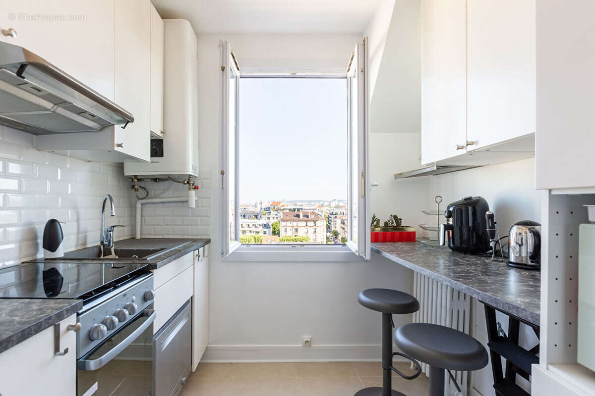 Appartement à COURBEVOIE