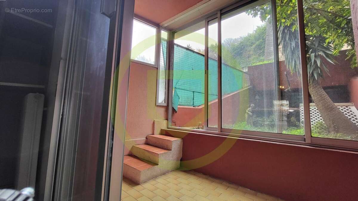 Appartement à MENTON