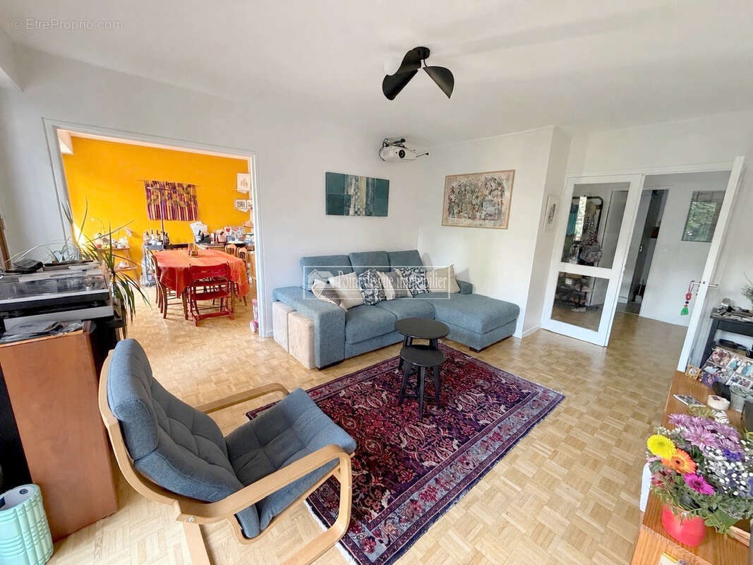 Appartement à VIRY-CHATILLON