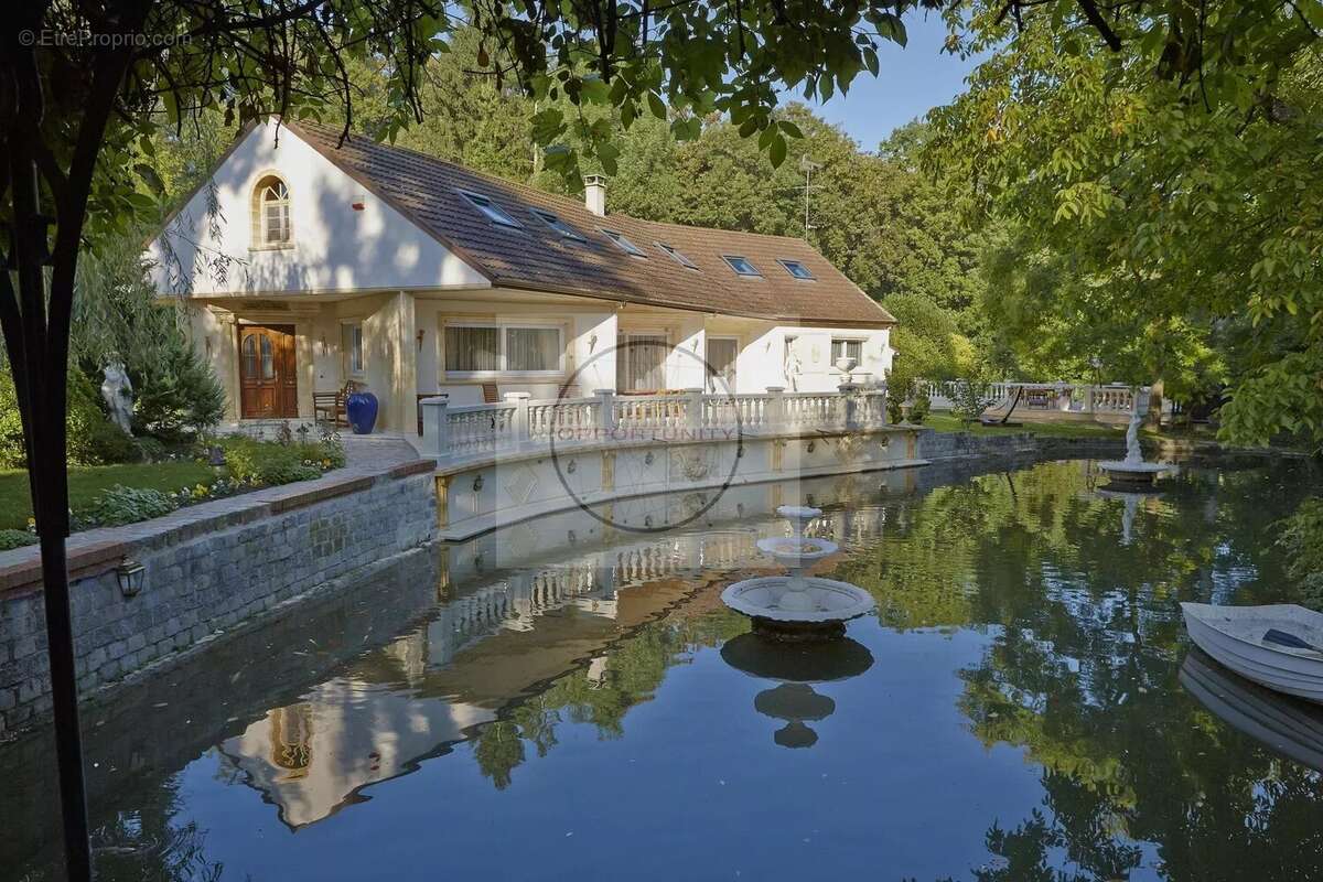 Maison à QUINCY-VOISINS