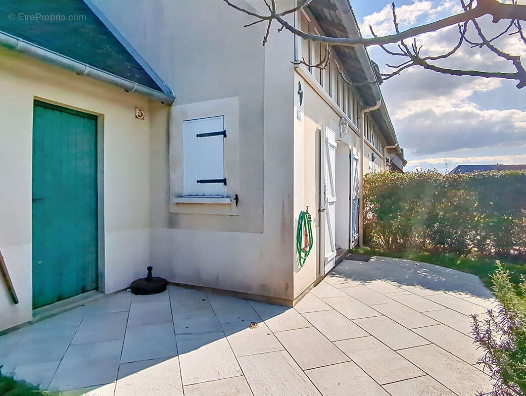 Maison à DIVES-SUR-MER