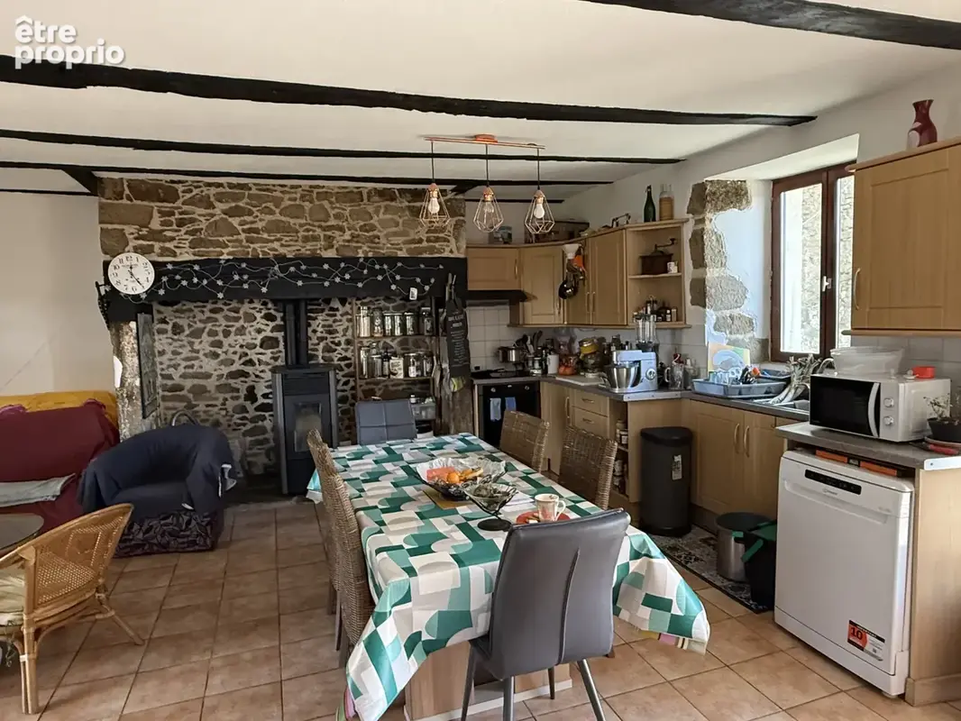 Propriete avec dependances et 11 ha de terrain - photo 11