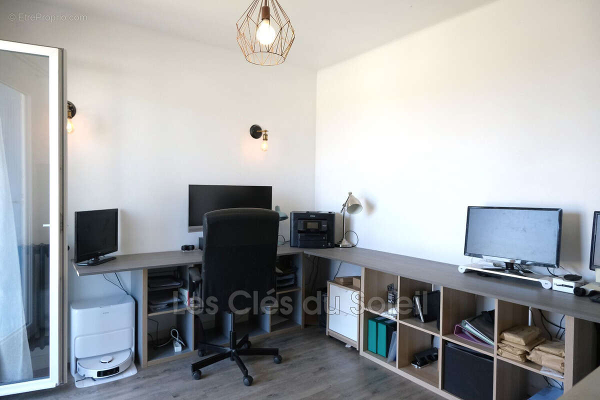 Appartement 79 m² à Toulon  - photo 7