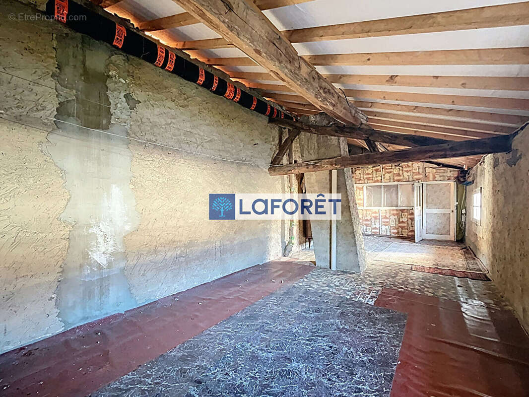 Maison à DOMMARTIN-LE-SAINT-PERE