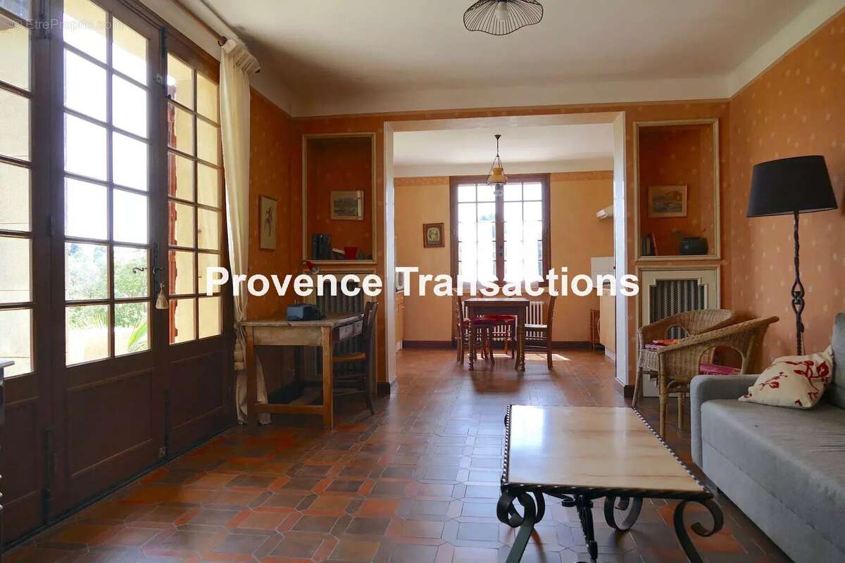 Maison à SARRIANS