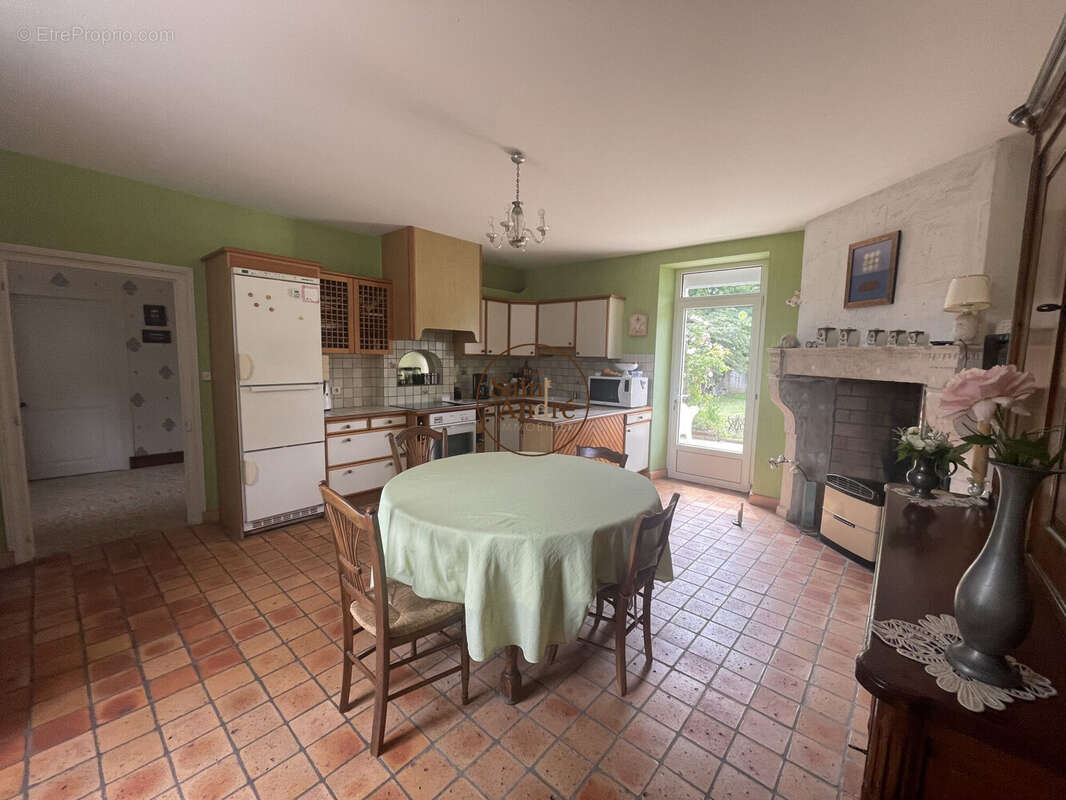 Maison à CHAMPNIERS