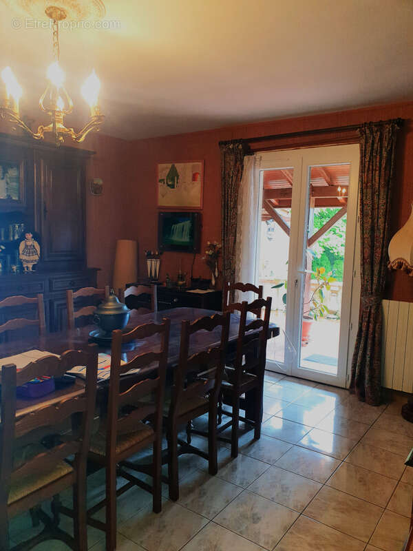 BARBEZIEUX Est à vendre maison 120 m² 3/4 chambres 2 garages terrain 15 000 m² avec un bois !!! - photo 15