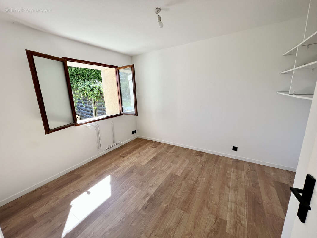 Maison à FARGUES-SAINT-HILAIRE