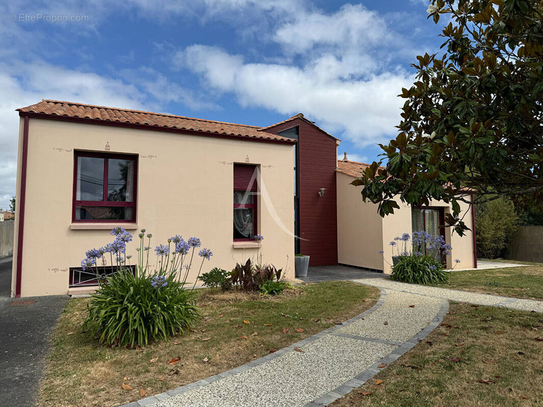 Maison à TALMONT-SAINT-HILAIRE