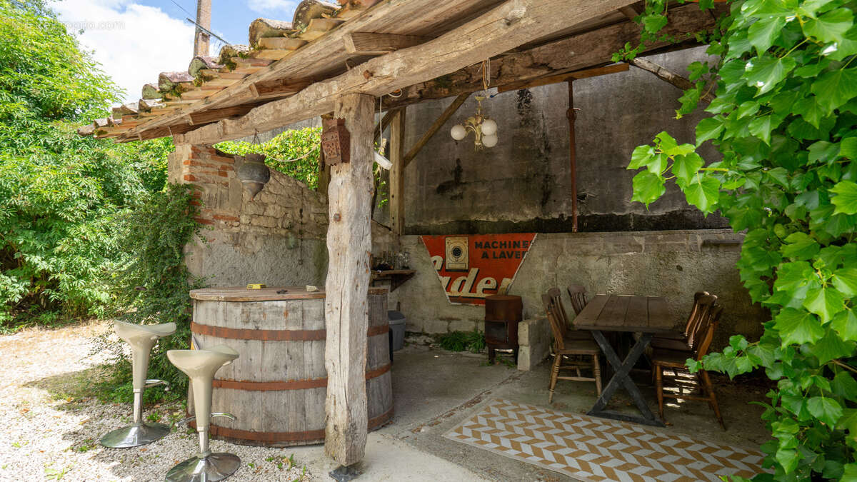 Maison à BAGAT-EN-QUERCY