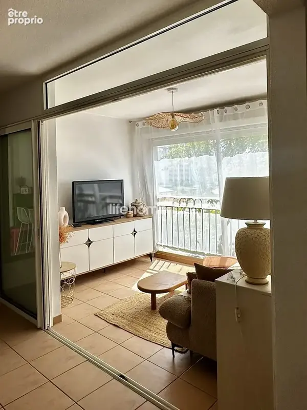 Appartement 56 m² à Le Gosier  - photo 2