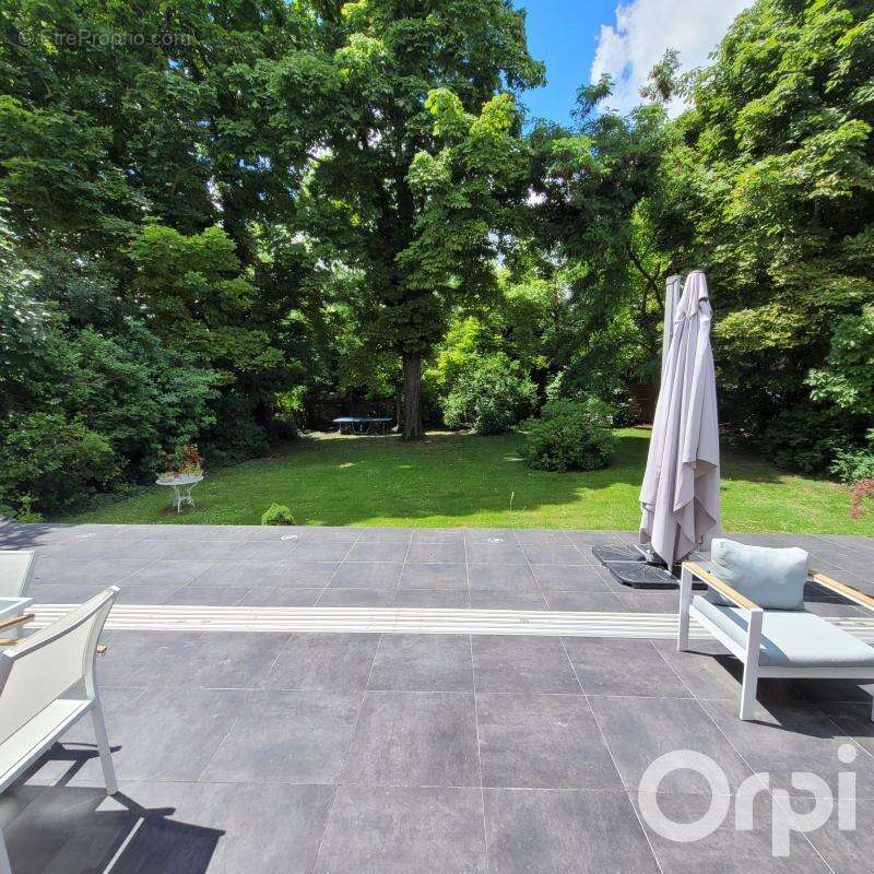 Maison à Vendre de 8 pièces à Longjumeau - photo 13