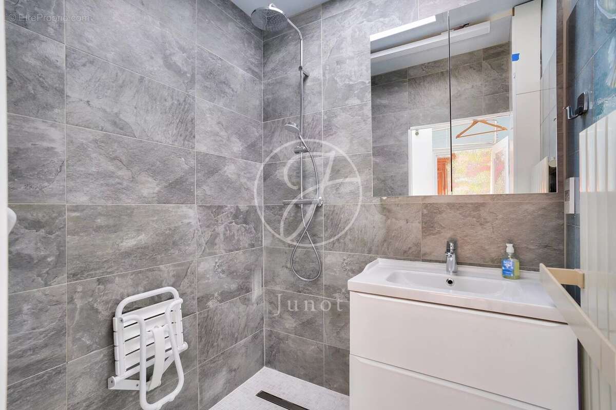 Maison à LE VESINET