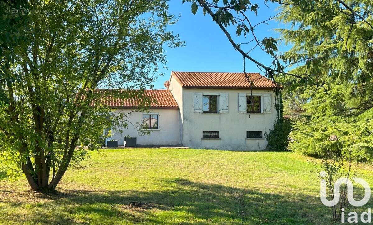 Photo 3 - Maison à NAINTRE