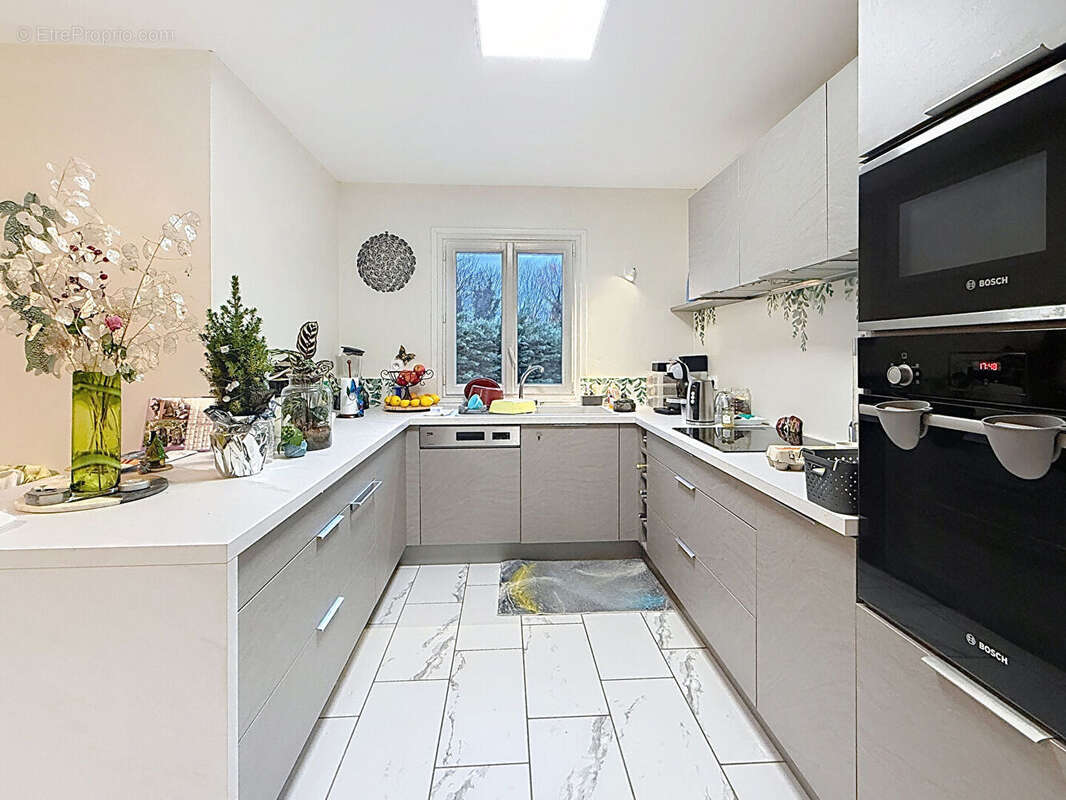 Maison à L'ISLE-D'ABEAU