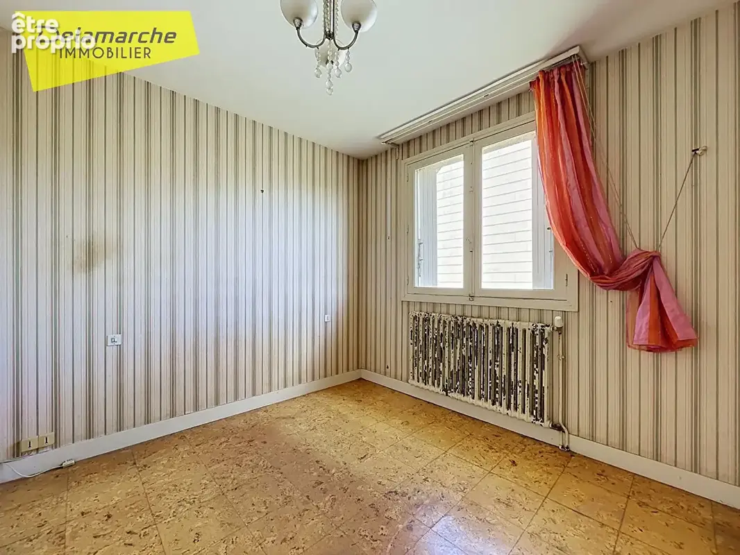 Maison - 3 chambres  - Sous-sol complet - Jardin - A rénover - DUCEY-LES-CHERIS (50220) - photo 5