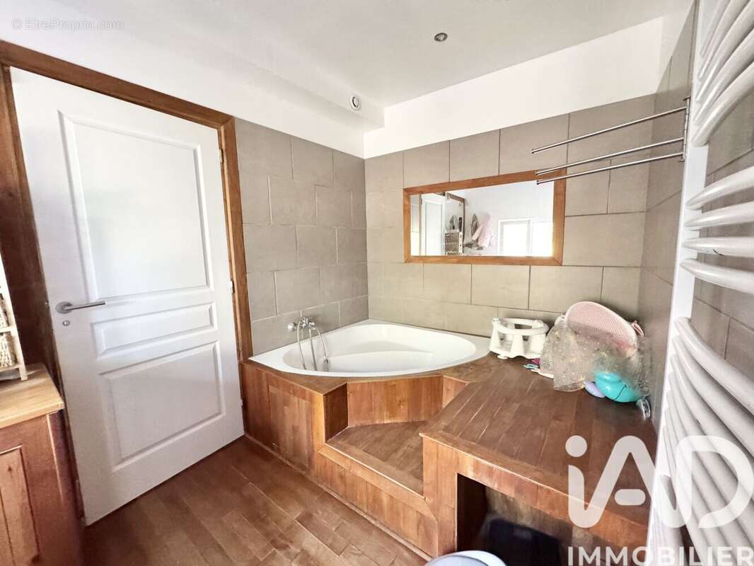 Photo 4 - Maison à NEUILLY-EN-THELLE