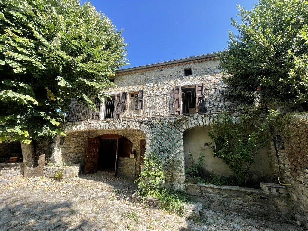 Maison à SAINT-ANDRE-DE-CRUZIERES