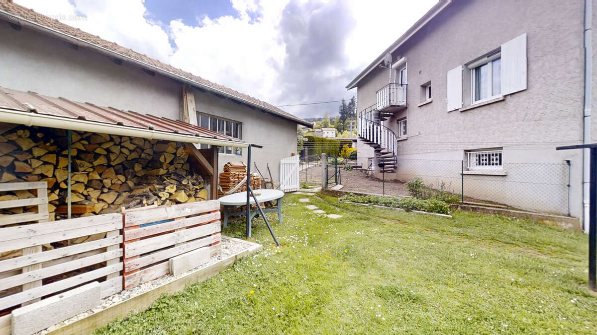 Maison à DUNIERES