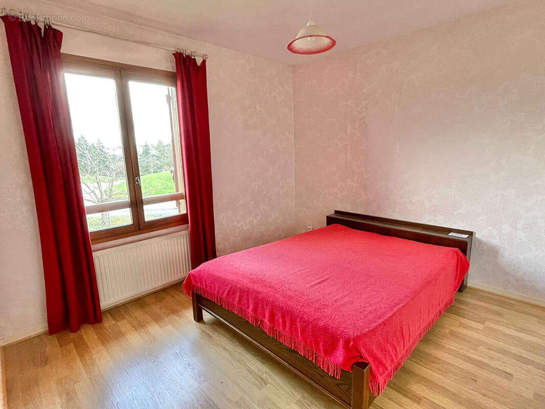 Maison à TASSIN-LA-DEMI-LUNE