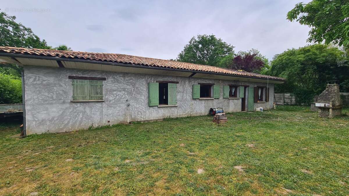 Maison à SAINT-ANDRE-DE-CUBZAC